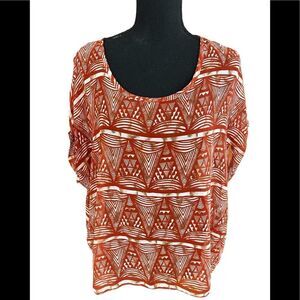 Final Touch abstract print rust/tan/white semi sheer relaxed fit top size S